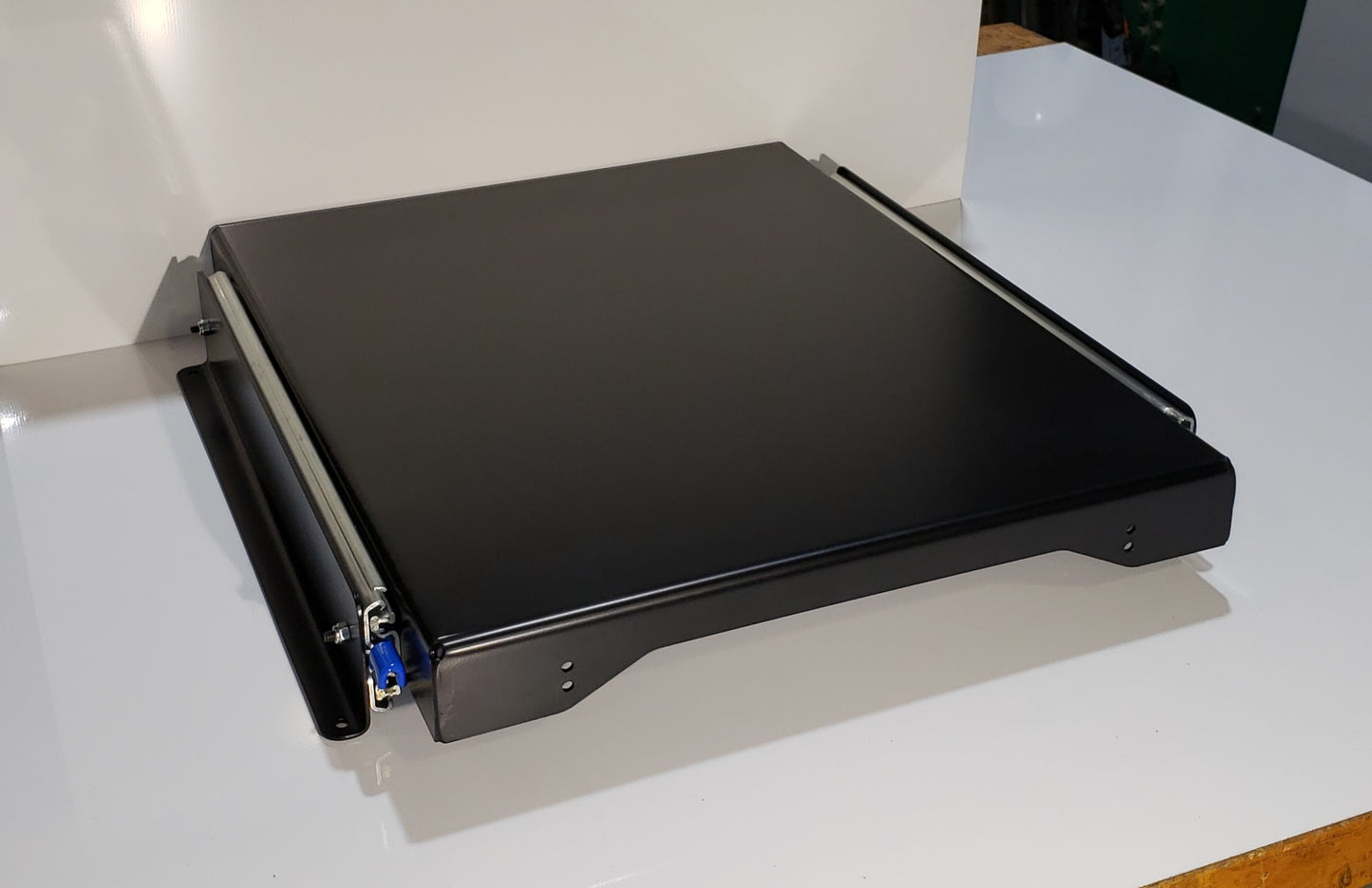 Generator Glide Tray