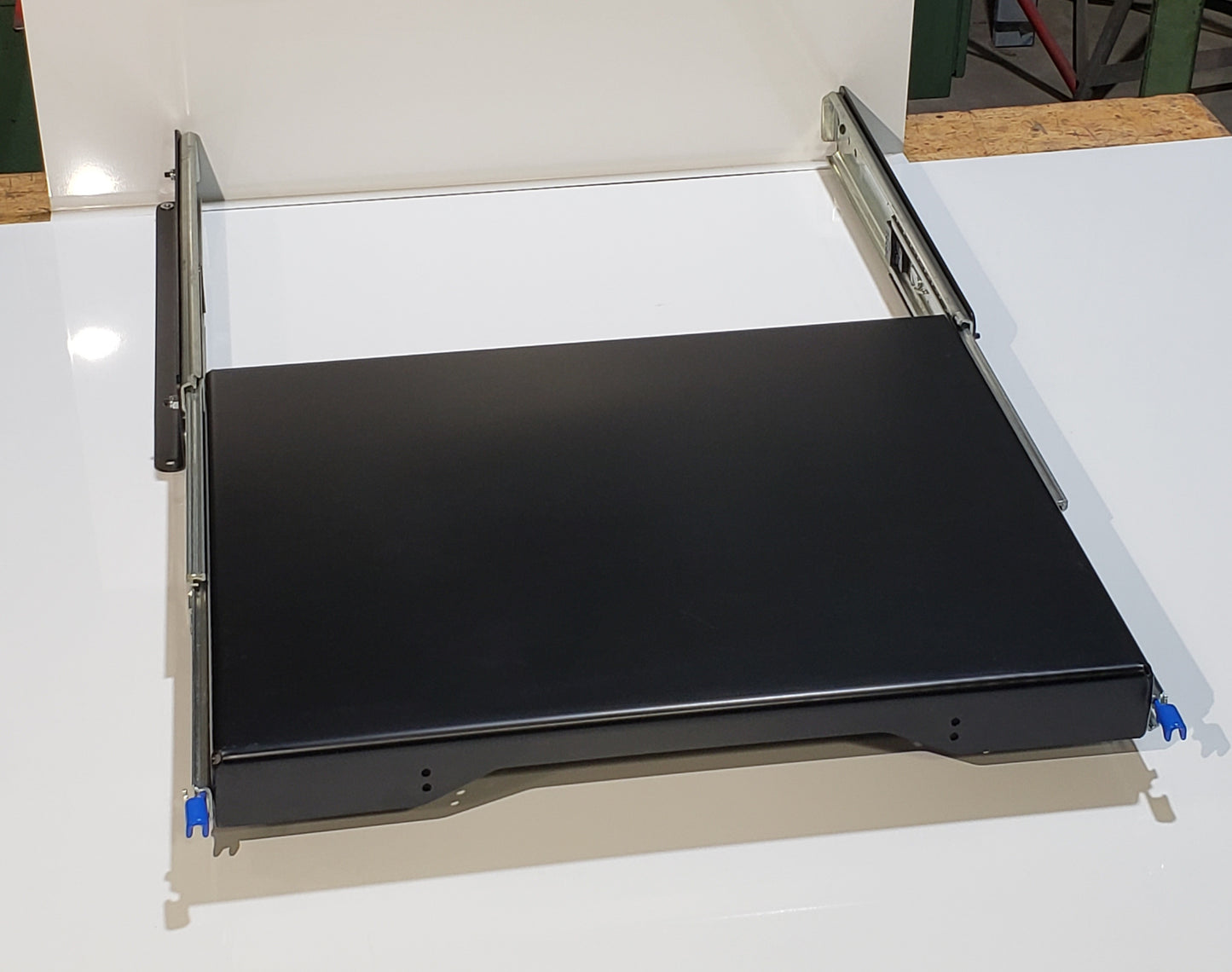 Generator Glide Tray